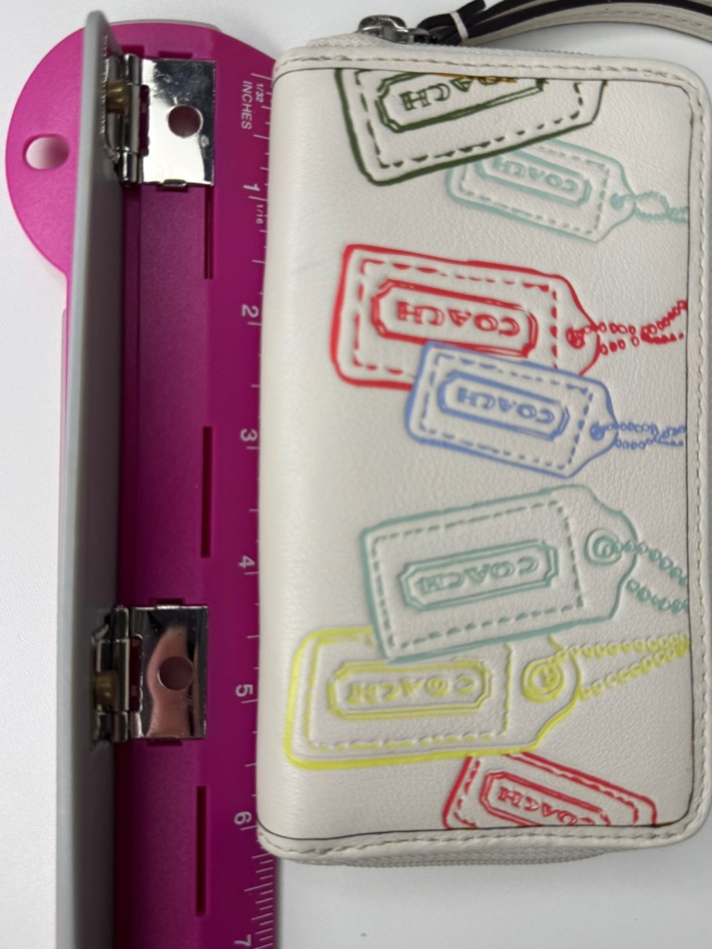Coach White Leather Multicolor Y2K Hangtag Wallet - Picture 13 of 15